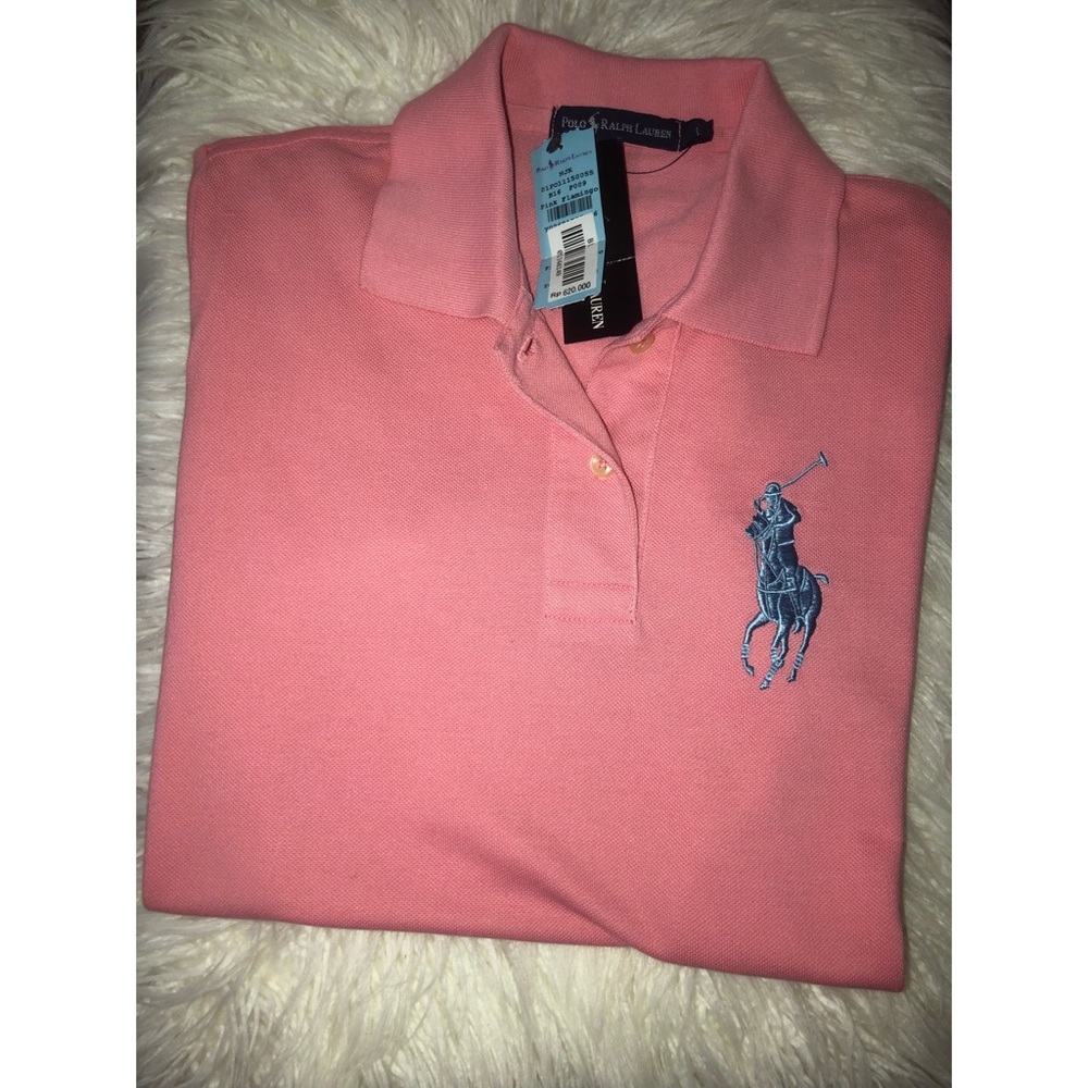 Women’s pink polo raulph Lauren shirt